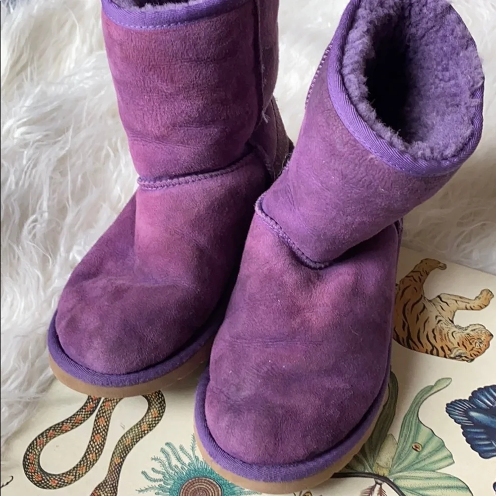 UGG‎ purple classic short boots